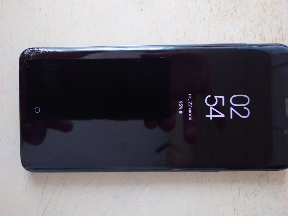 Sprzedam klasyczny smartfon Samsung Galaxy S9+.6/128. Stan bdb.