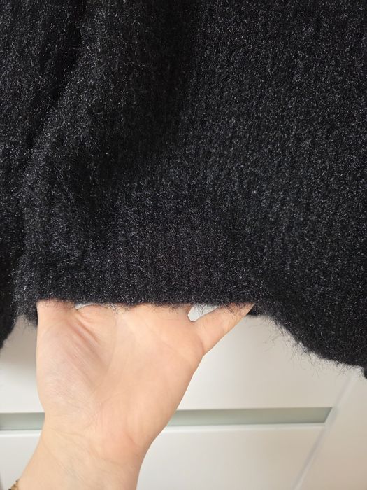 Śliczny sweterek-golfik