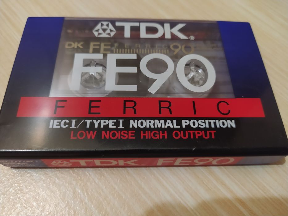 Kaseta magnetofonową TDK fe90