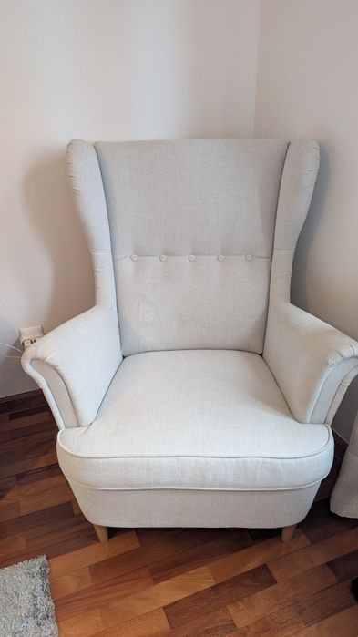 Cadeirão IKEA Strandmon