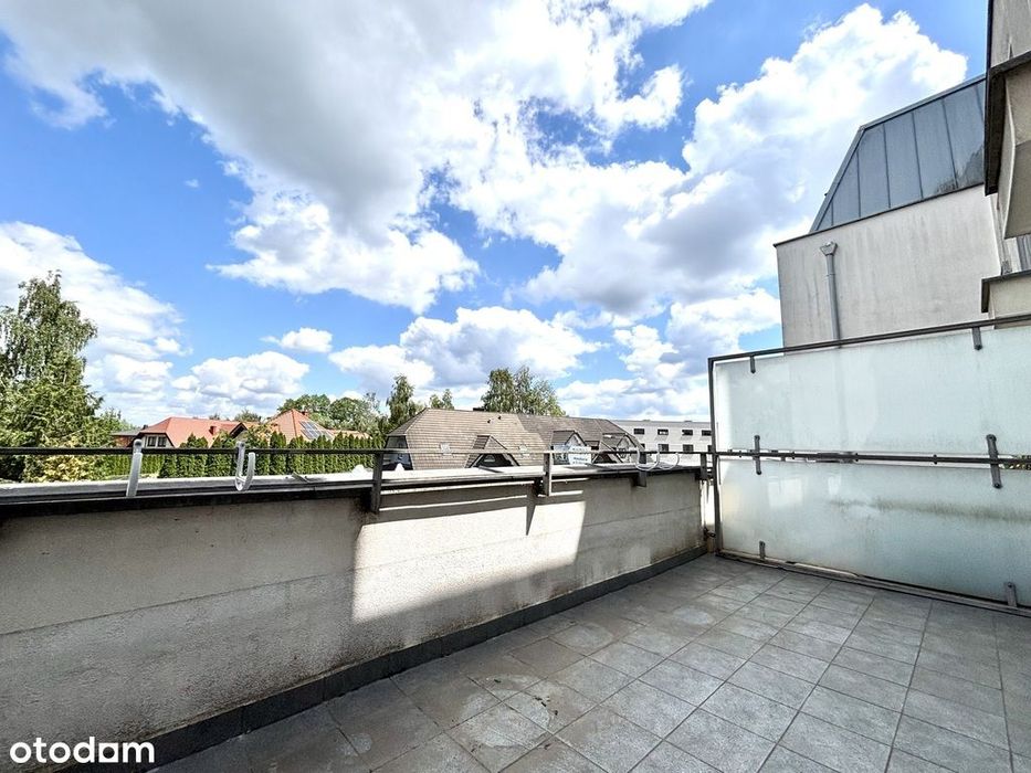 Przestronne 3 pokoje z tarasem, balkonem i garażem - Więcej