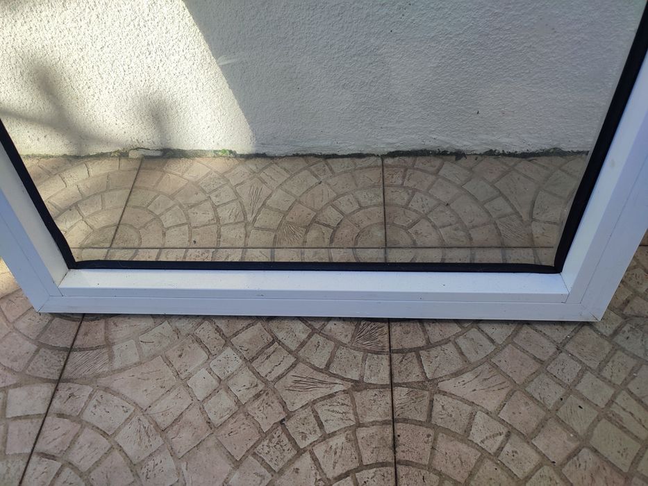 Janela de alumínio lacado branco fixa