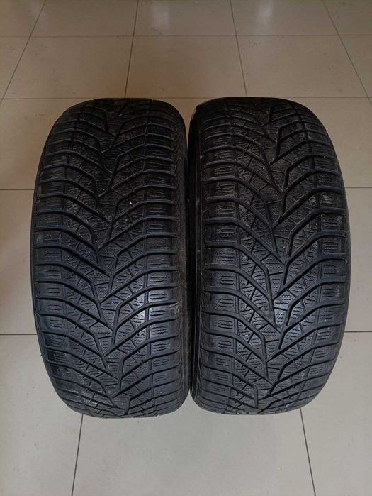 Пара шин б/у 235/55R18 100V Yokohama BluEarth Winter V905