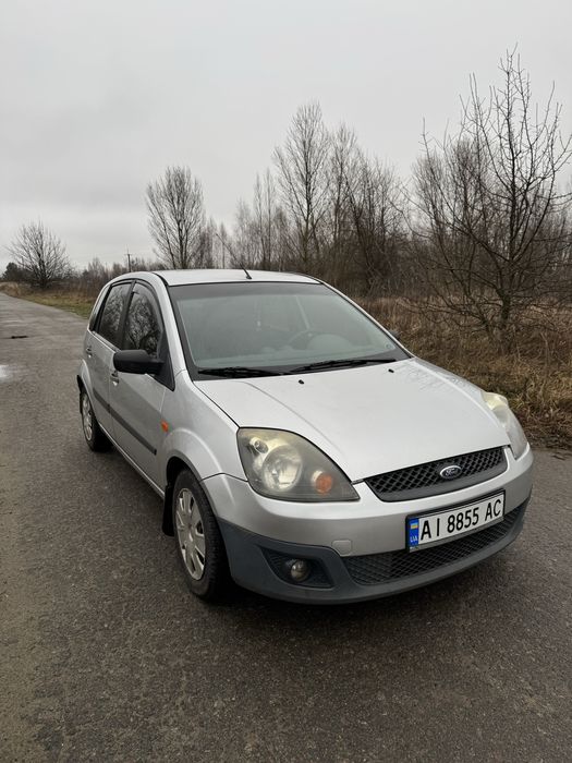 Автомобіль Ford Fiesta Mk5 2008
