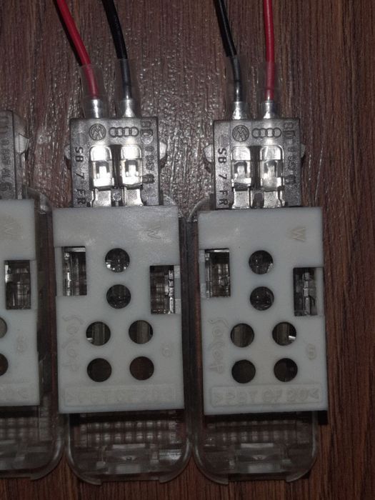 Плафон салона Audi