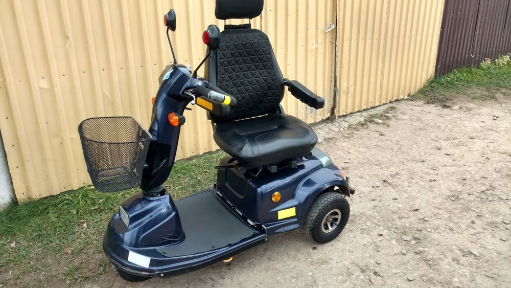 Продаю електроскутер для старших людей і інвалідів