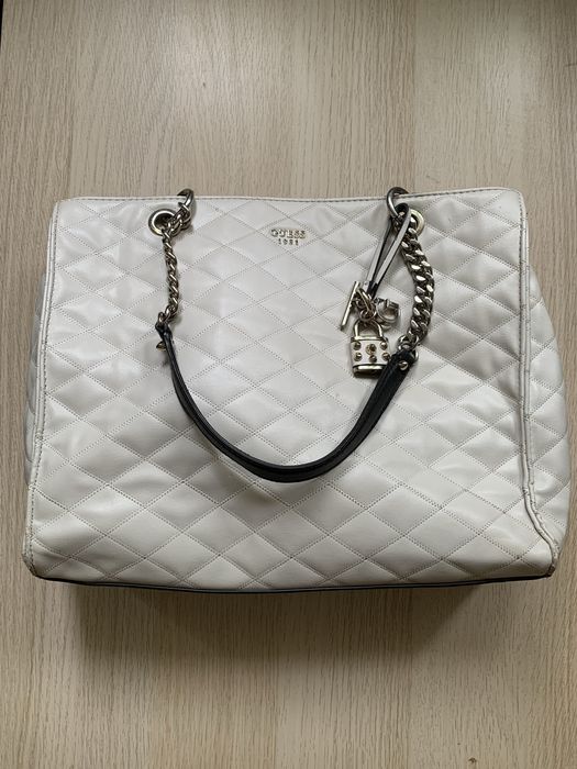Torebka Guess 43,00
