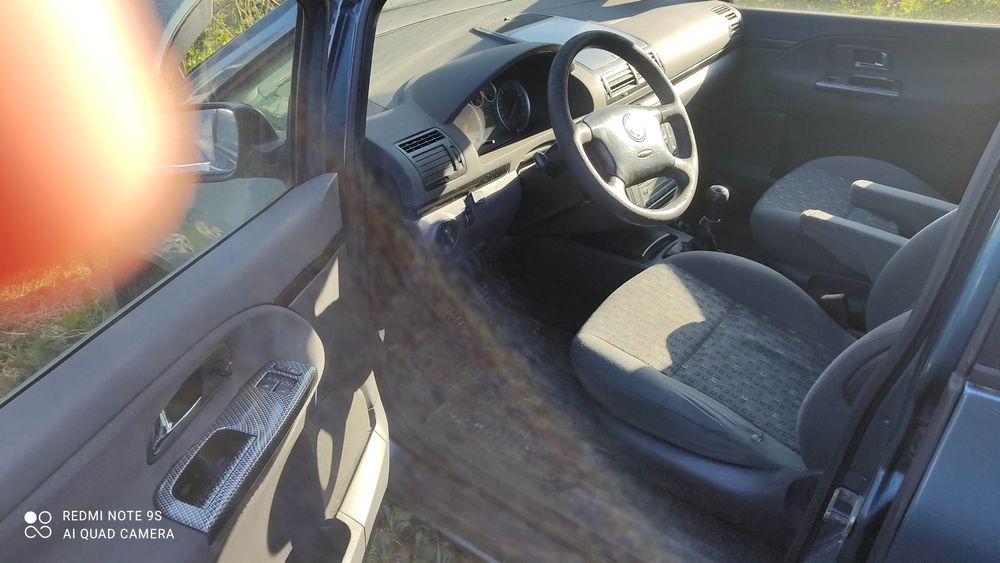 Volkswagen Sharan 1.8 turbo + gaz 6 biegów