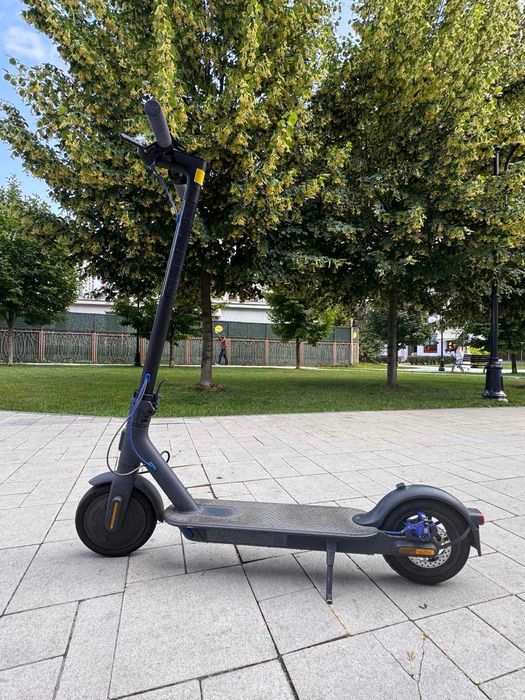 Електросамокат Xiaomi Mi 3