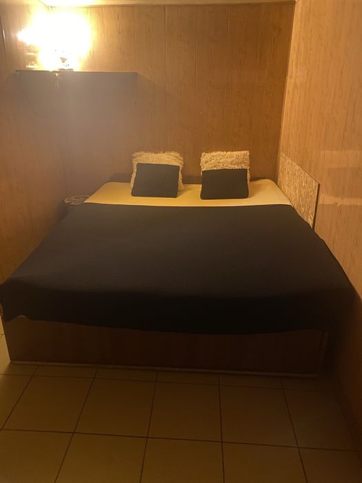 Дом  4 комнаты с бассейном