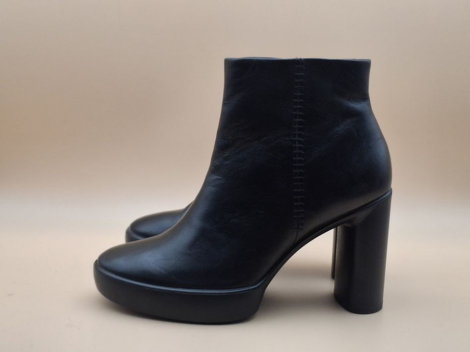 Черевики ECCO Shape Sculpted Motion 75 Нові 37р.