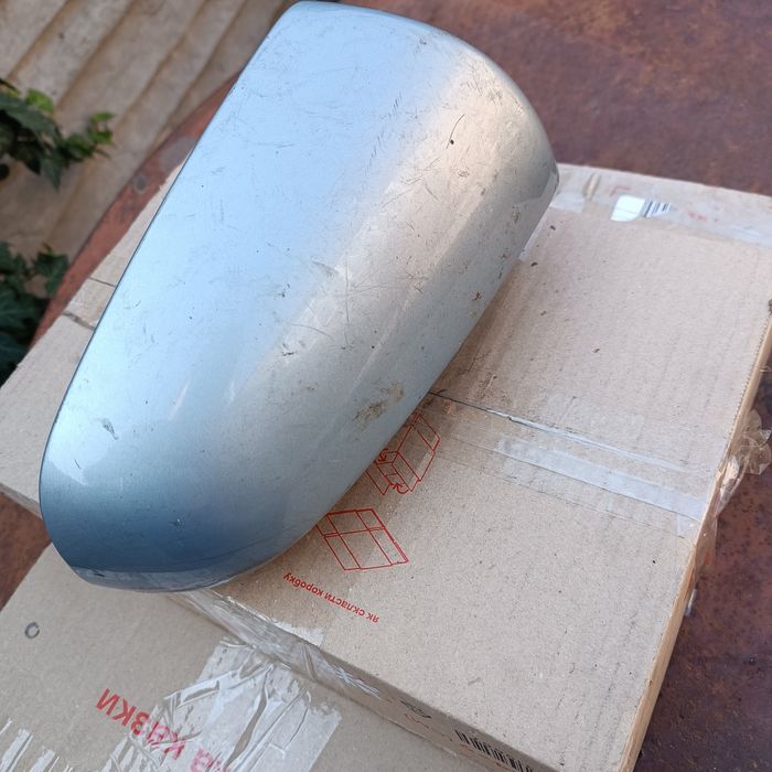 Корпус дзеркала правого ауди а4б6 2003рік