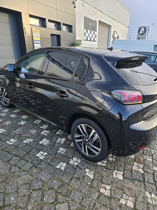 Peugeot 208 PureTech allure