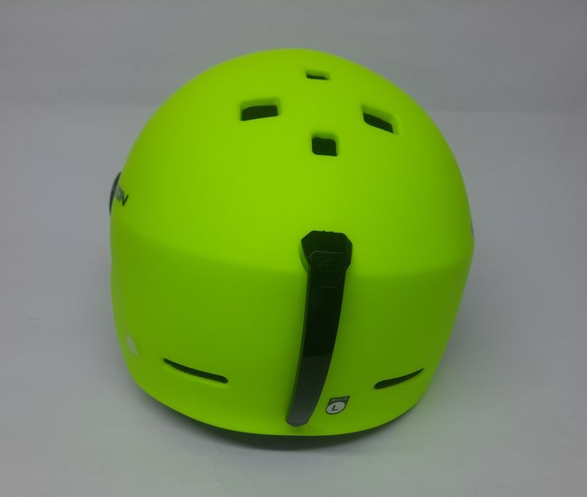 Kask narciarski z szybką