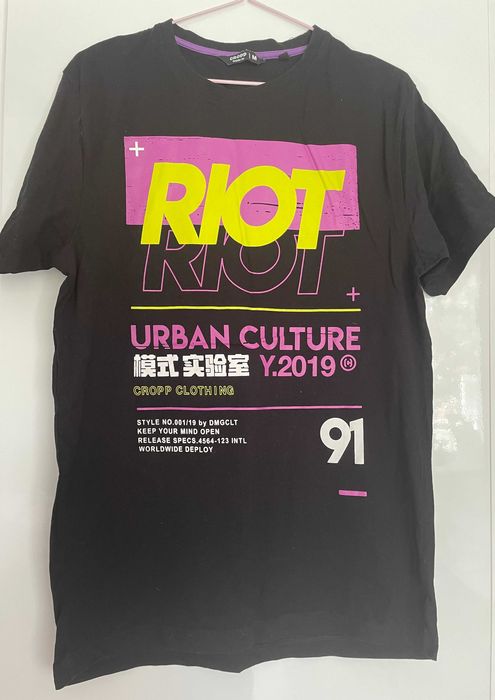 Cropp czarny, męski t-shirt z nadrukiem, napisy rozmiar M