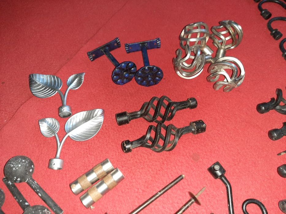 Vários terminais de varão de cortinados