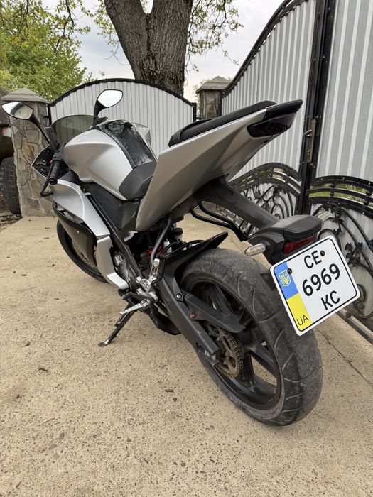 Yamaha YZF r125 2012 рік (інжектор)