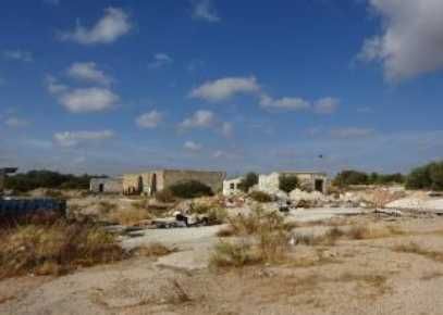 Terreno em zona de expansão industrial