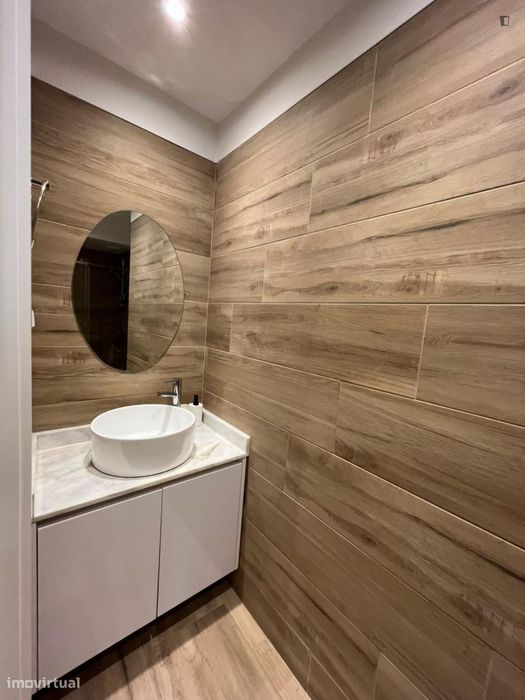 Apartamento com 2 quartos - localizado em Guimaraes
