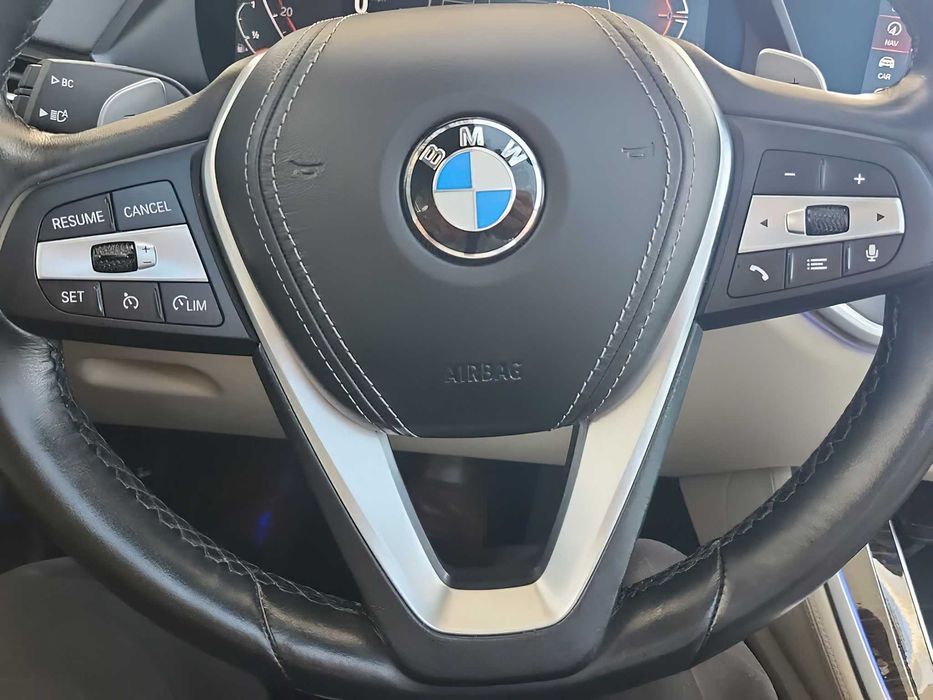 BMW X5      2021
