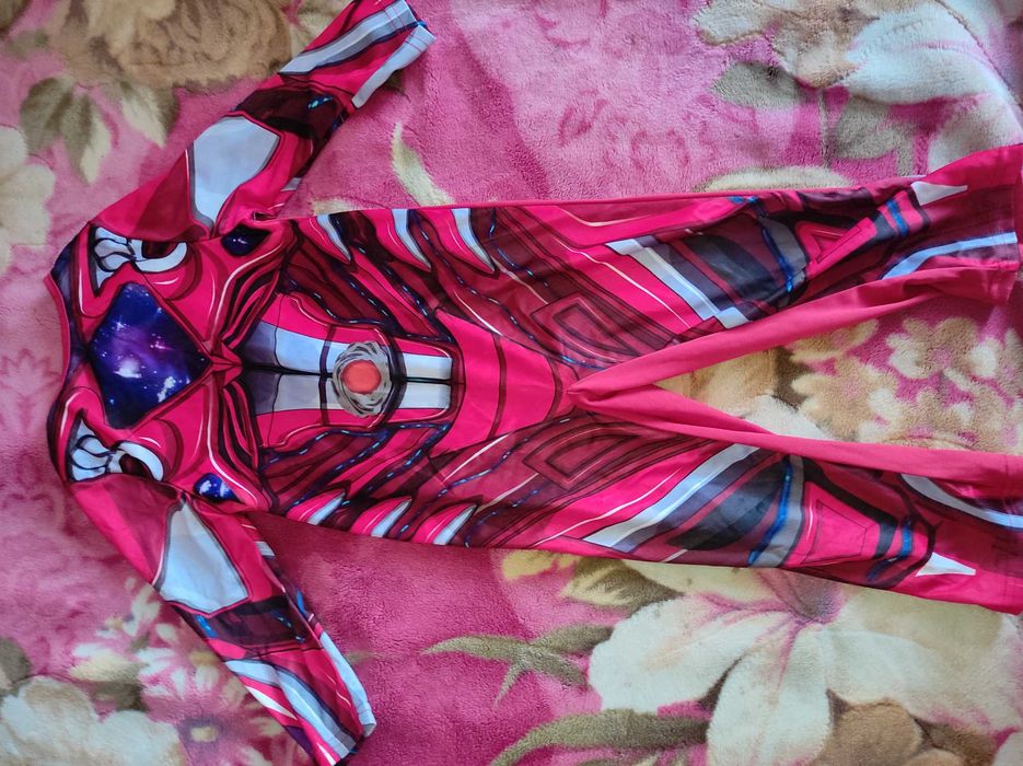 Дитячі маскарадні костюми