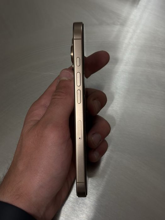 iPhone 16 Pro 128 gb desert titanium