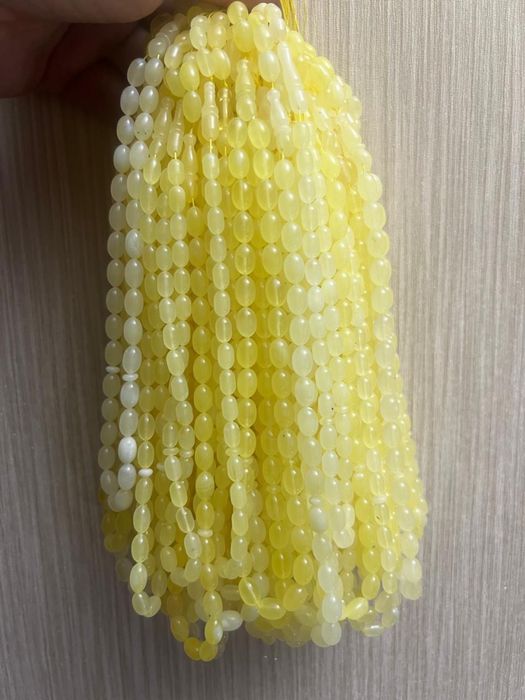 Чотки з натурального цільного бурштина