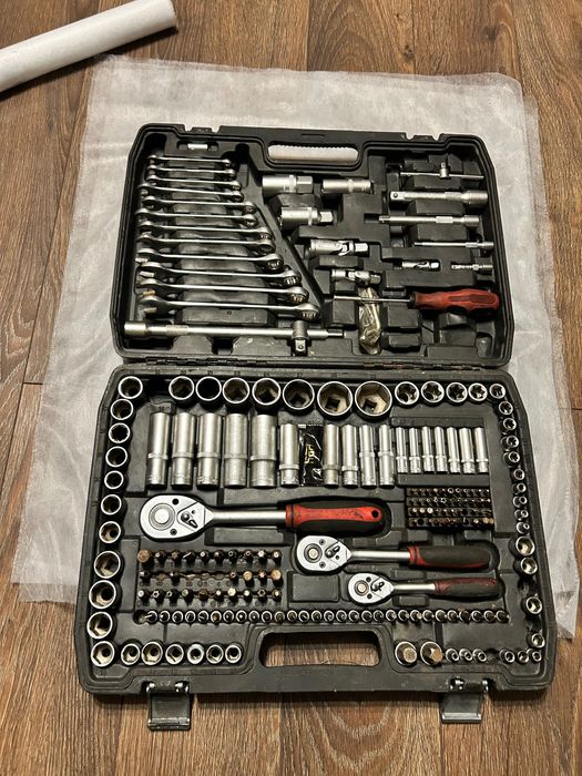 Zestaw kluczy nasadowych