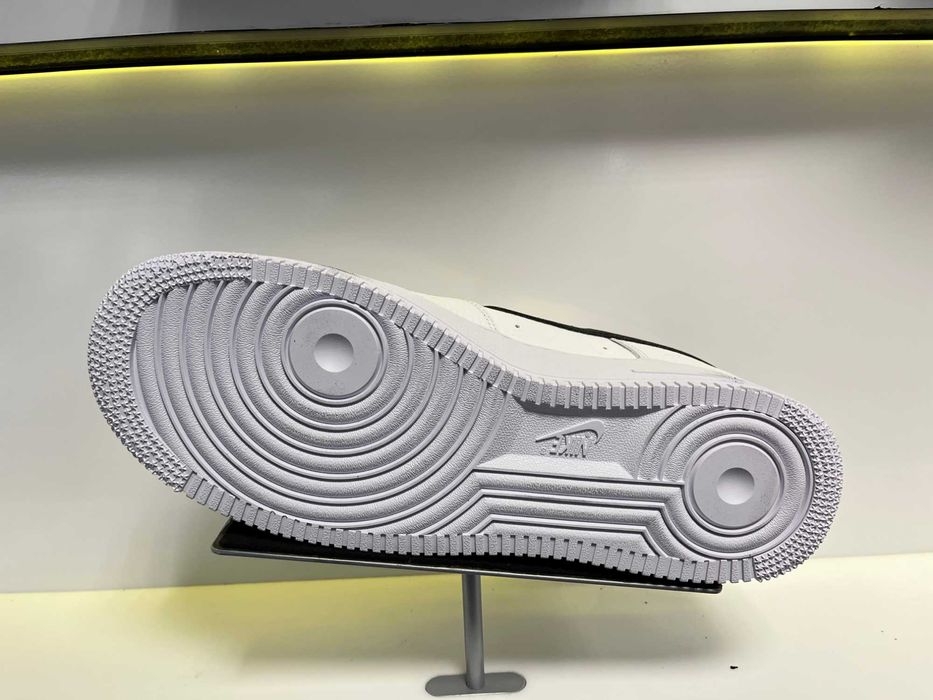 Кроссовки Nike Air Force 1 07 (CT2302-100) оригинал