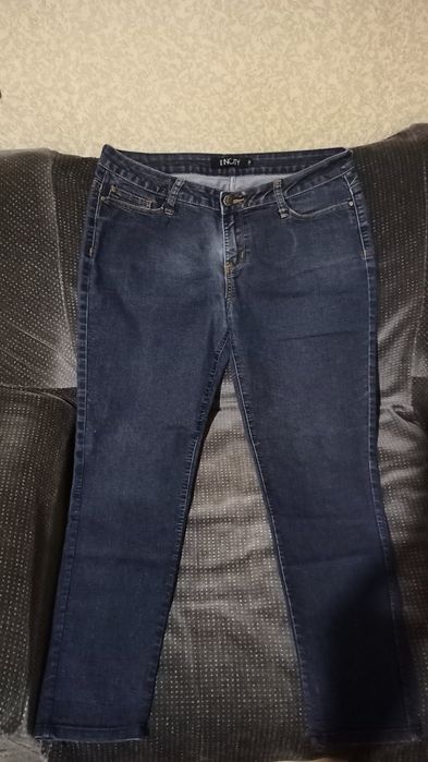 Продам мужские джинсы