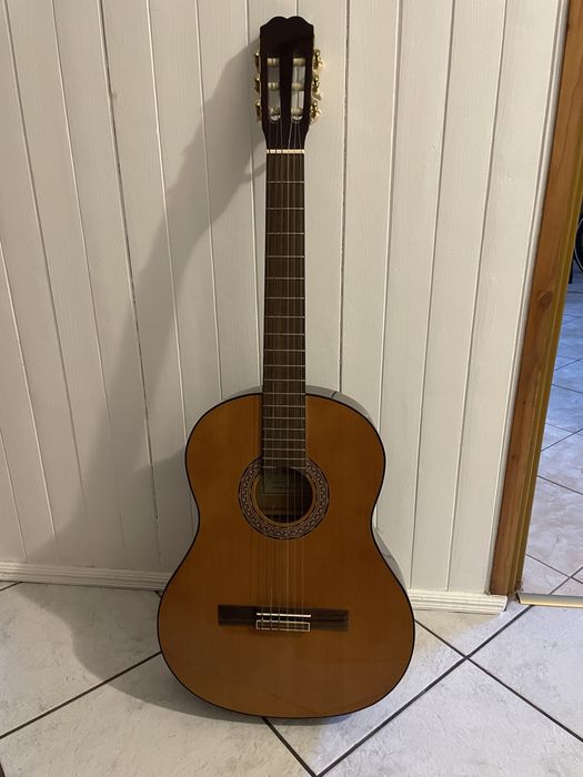Gita klasyczna  Durango MG-930 i legendarny pokrowiec Słoń