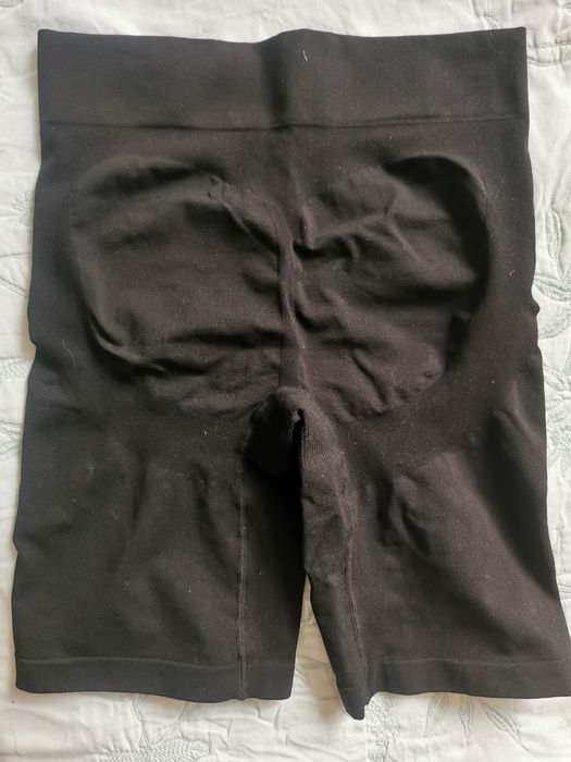 Утягуюча та коригуюча білизна. Майка і шорти