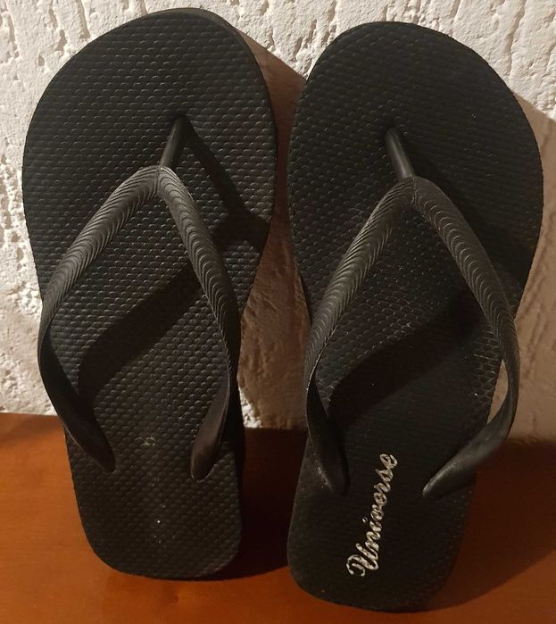 Chinelas de Praia de Senhora Tamanho 36 - 5€