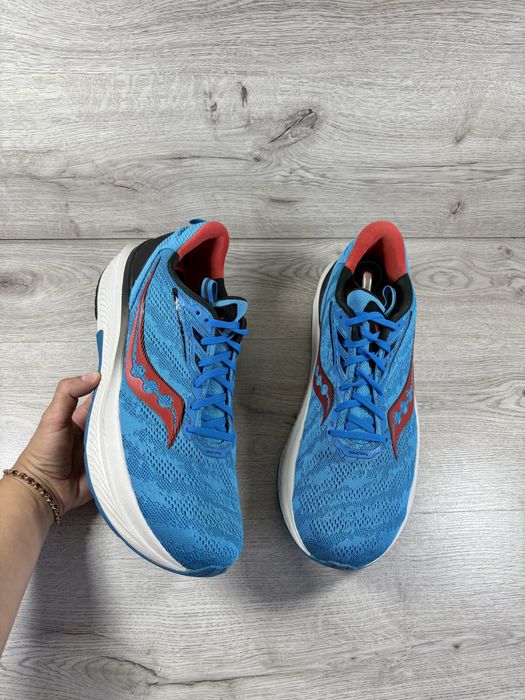 Saucony Echelon 48 розмір бігові кросівки чоловічі