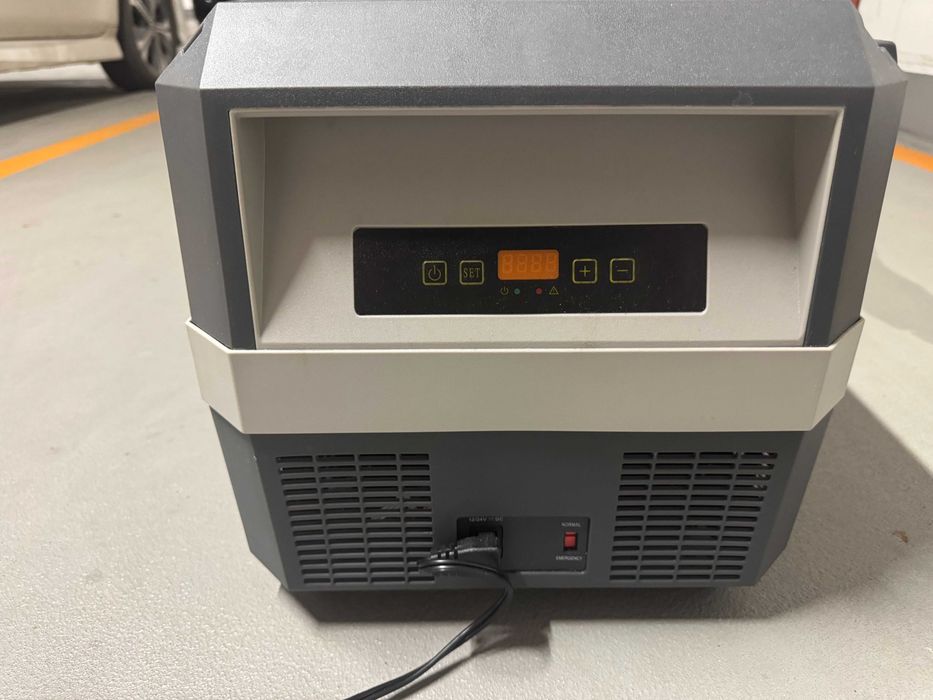 Chłodziarka zamrażarka kompresorowa 12V 12V/230V
