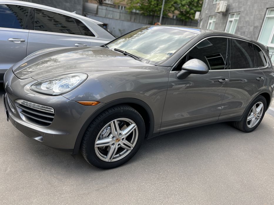 Продам машину Porsche Cayenne S Hybrid