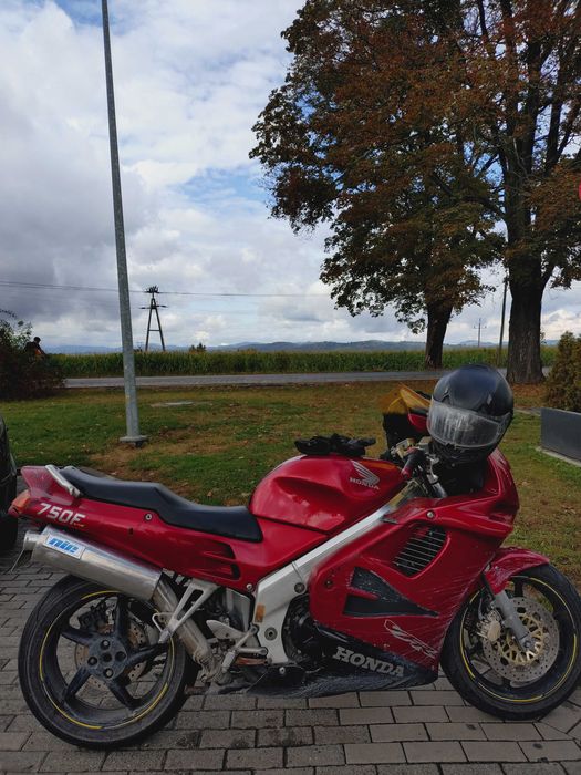 VFR 750, RC36/2 OKAZJA