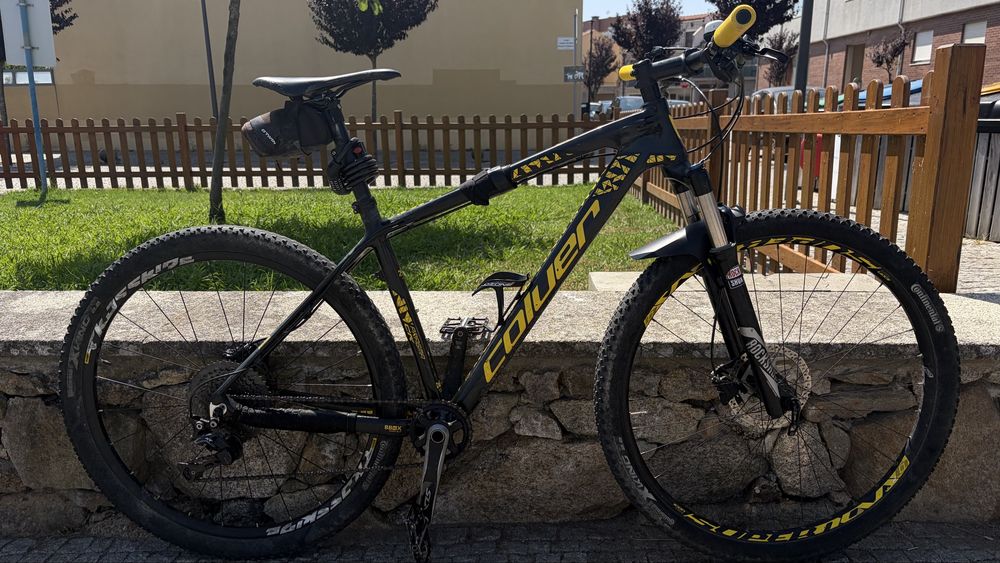 Bicicleta Coluer Pragma em carbono