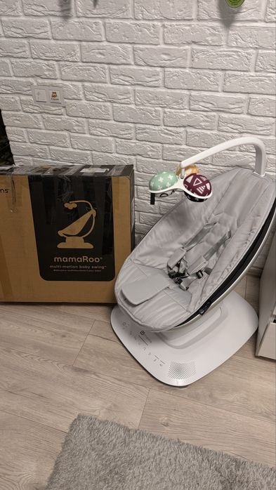 4moms MamaRoo 5.0 заколисуючий центр / шезлонг / електрокачеля (сірий)
