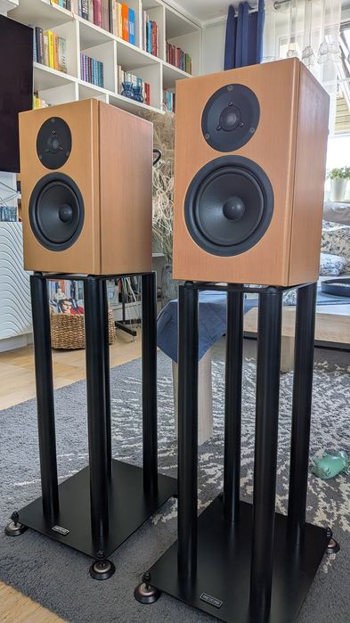 Linn Tukan monitory