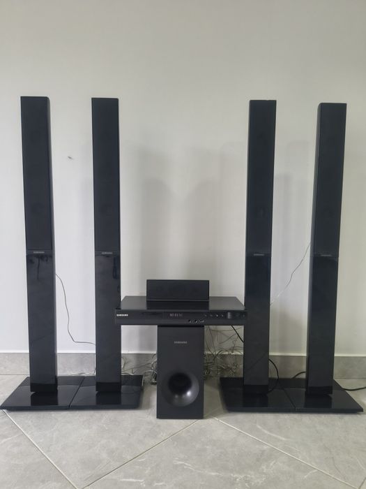 Домашний кинотеатр Samsung HT-E355k 5.1 330Вт колонки акустика