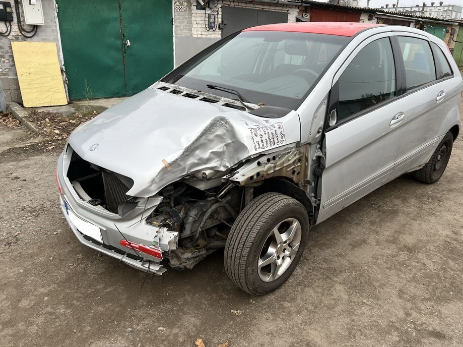 Mercedes B170 1.7 бензин 2005 на запчастини або цілим