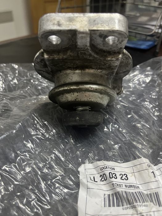 VENDO Corpo Filtro de Combustível p/ Mitsubishi Pajero 2800