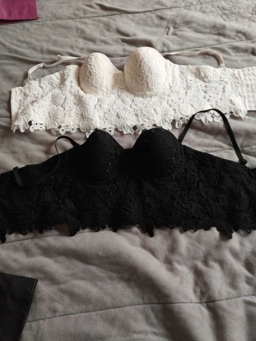 Corpetes preto e bege