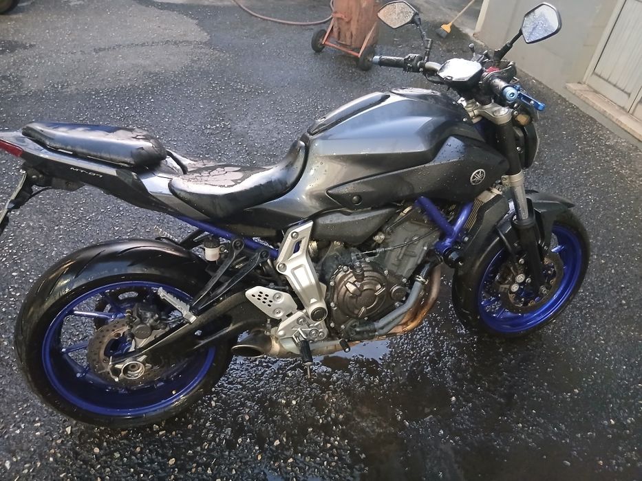 Mt 07 edição race blue