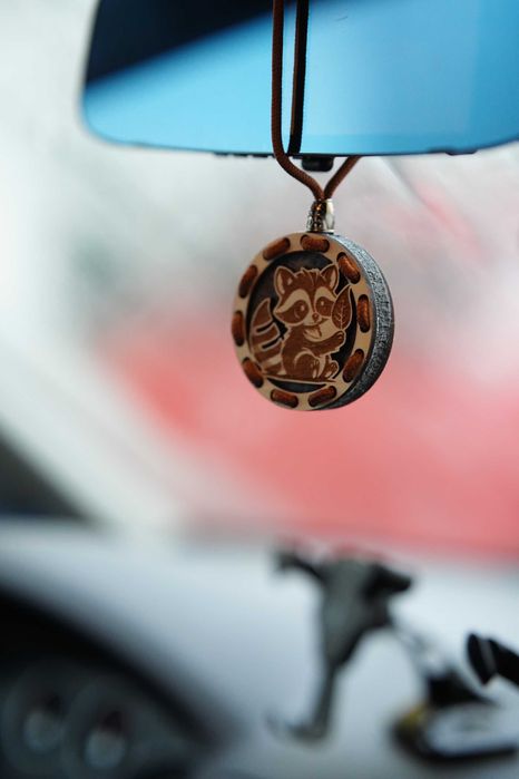 Wielorazowy Zapach Samochodowy – drewniana zawieszka