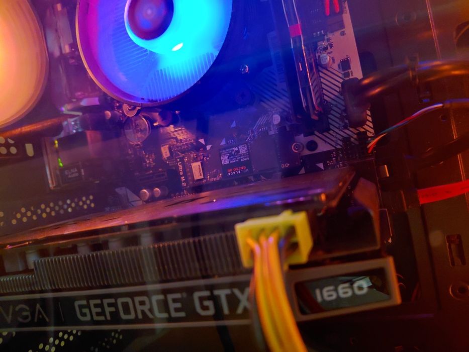 Placa Grafica GTX 1660 - em bom estado!!