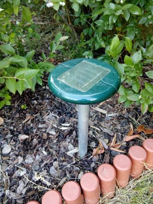 Solarny odstraszacz KRETÓW I GRYZONI - GRUNTOWY