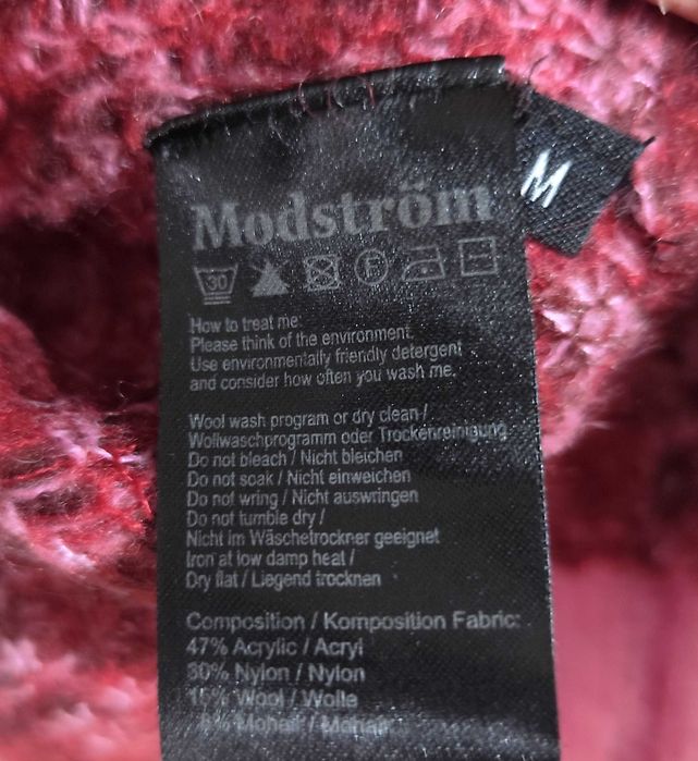 Sweter W Panterkę Z Wełna Różowy Modström |R. M