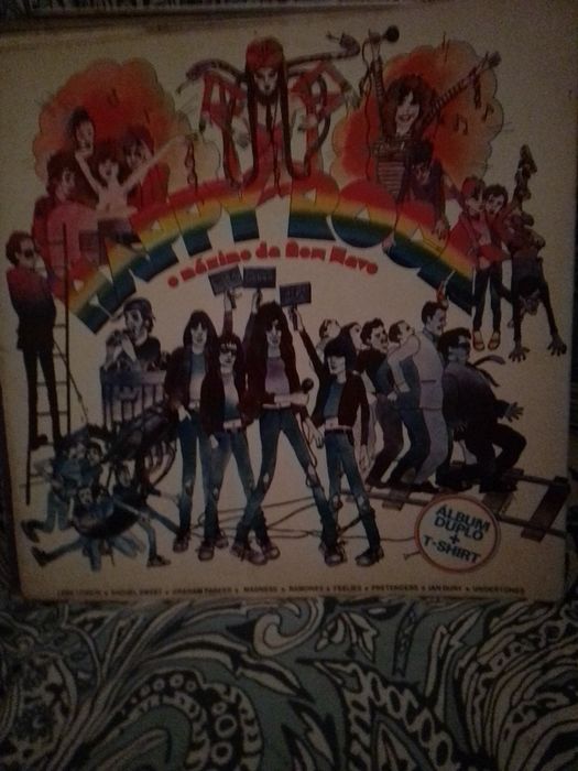 Disco de música em bom estado